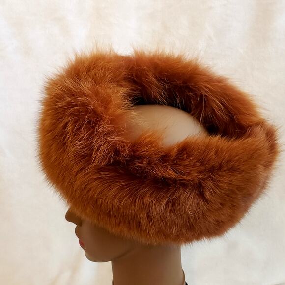 4 Piece Brown/Gold Suit Faux Fur Trim from Daniela by Neicy's Size 18 - Picture 13 of 16